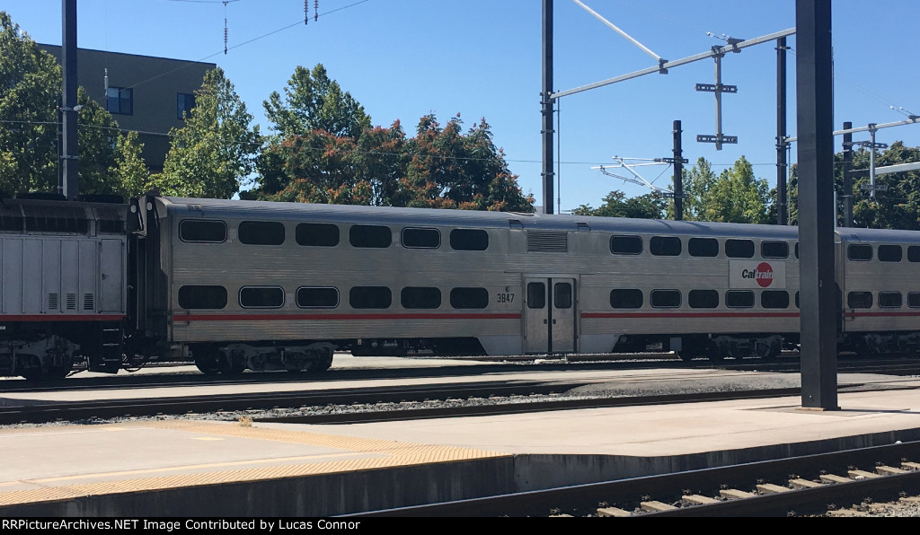 Caltrain 3847